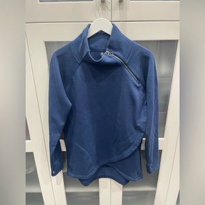Women’s sweatshirt